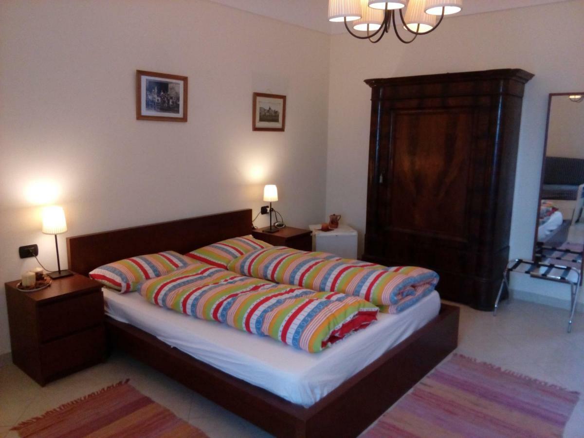 Cupole E Campanili Couette-café 3*